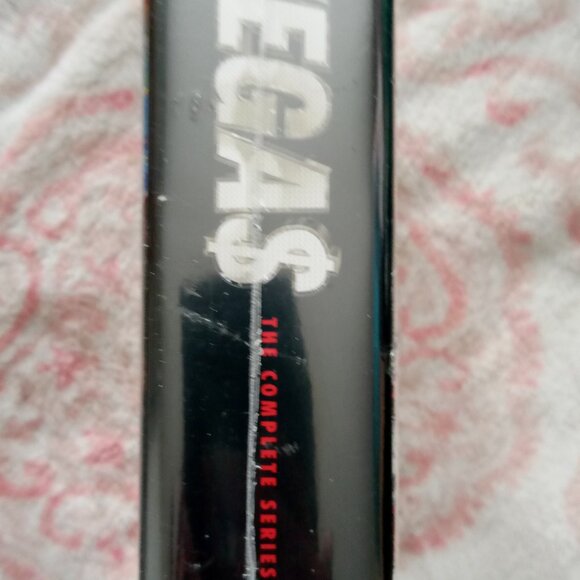 Vegas complete series - Picture 2 of 7